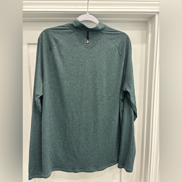 The North Face 1/4 zip size XL - Picture 2 of 5